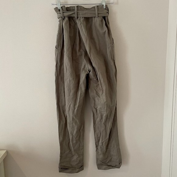 Apiece Apart Bendita Tie-Waist Pleated Pants in Pistachio Size 4 - Picture 6 of 9